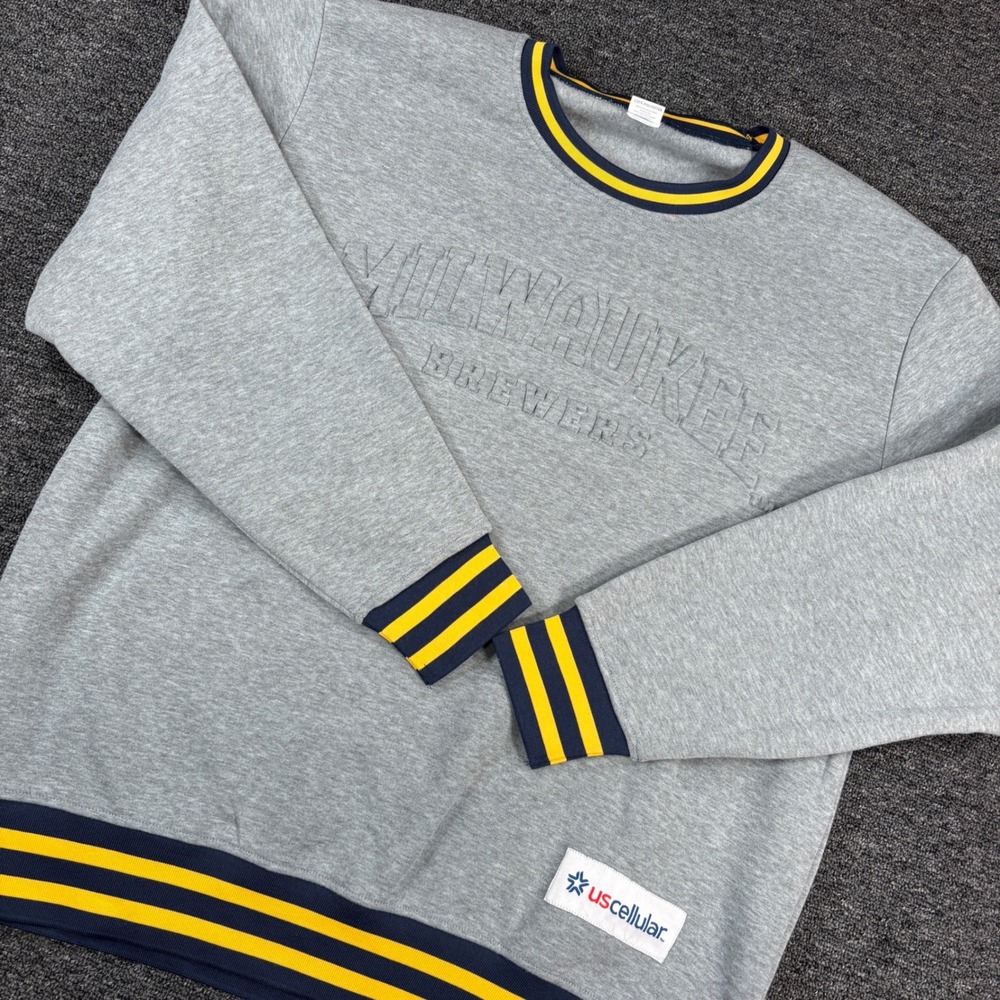 Milwaukee Brewers Sweatshirt Mens XL Grey Crewneck Pullover Giveaway NEW